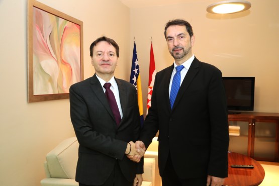 Zamjenik predsjedavajućeg Predstavničkog doma Parlamentarne skupštine BiH Marinko Čavara razgovarao s ambasadorom Rumunije u Bosni i Hercegovini